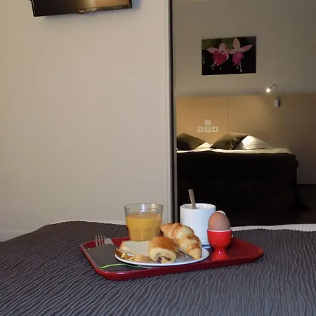 Apart Otel Paris Mairie De Saint-ouen 3*