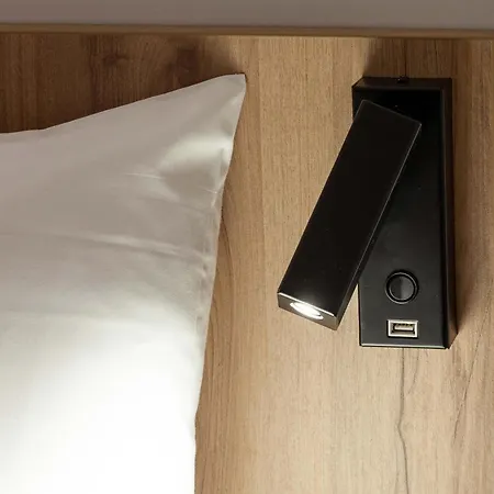 Paris Mairie De Saint-ouen Apart Otel 3*