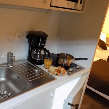 Paris Mairie De Saint-ouen Apart Otel 3*