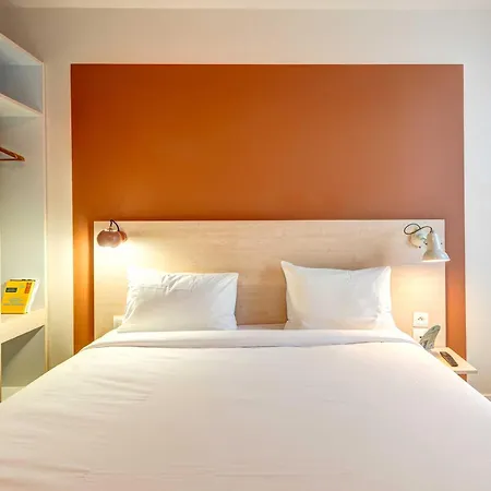 Paris Mairie De Saint-ouen 公寓式酒店 3*